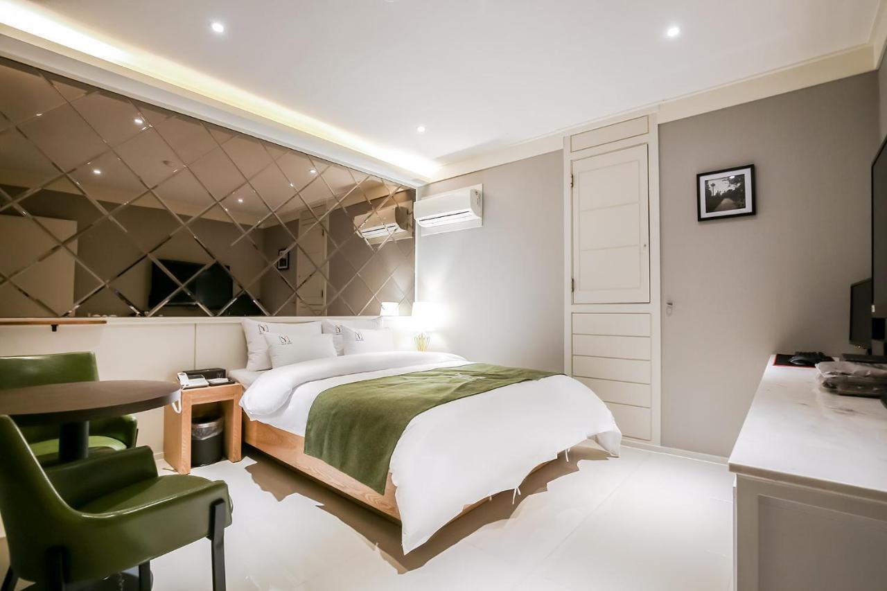 Yello Hotel Чеонджу Екстериор снимка