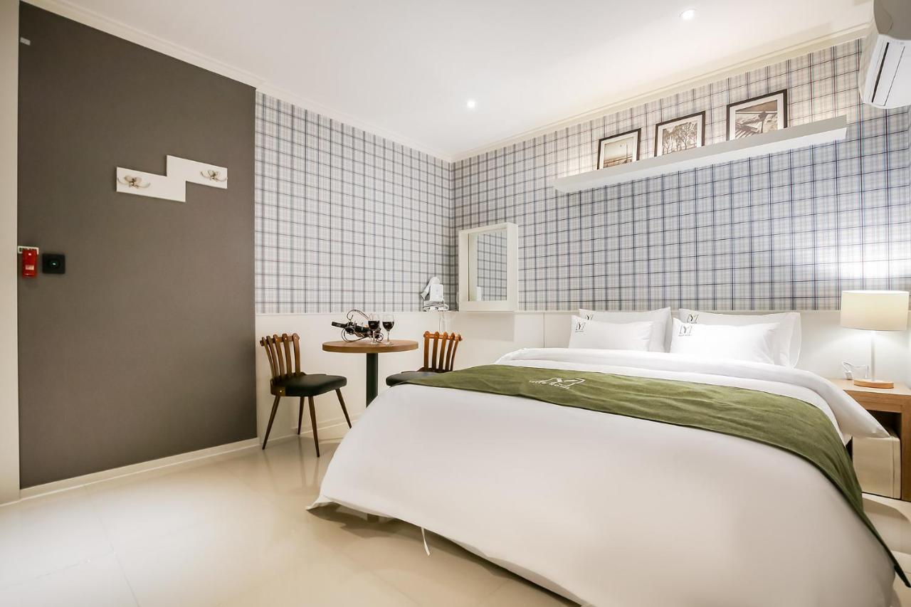 Yello Hotel Чеонджу Екстериор снимка