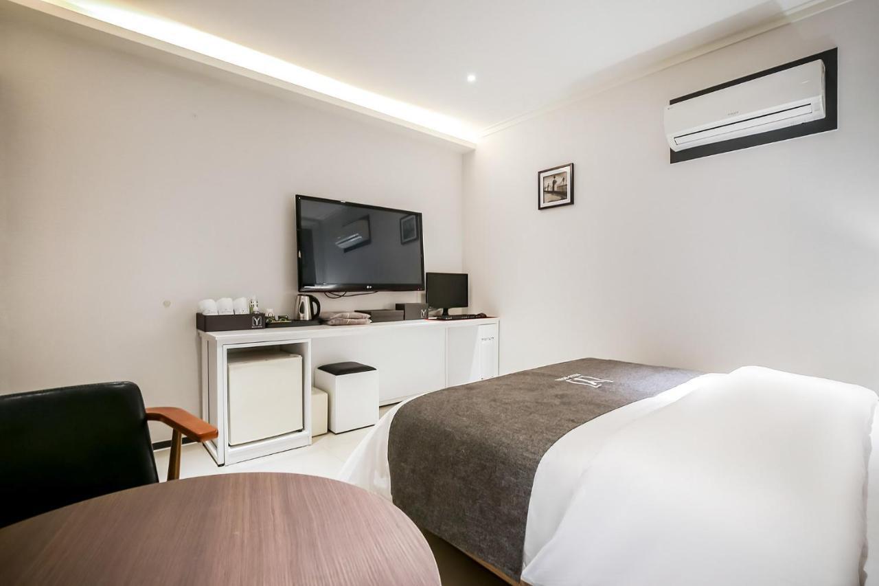 Yello Hotel Чеонджу Екстериор снимка