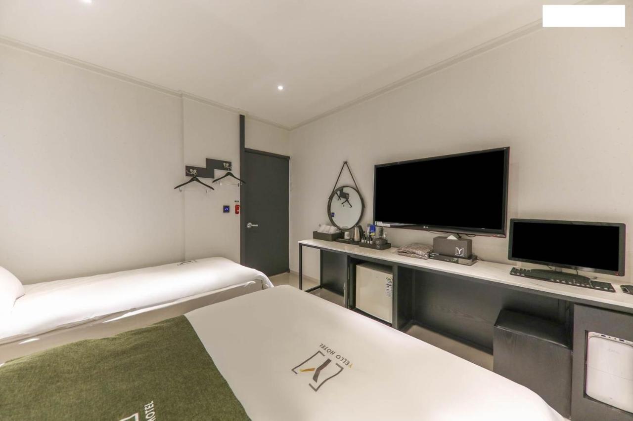 Yello Hotel Чеонджу Екстериор снимка