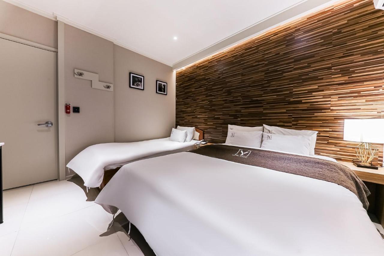 Yello Hotel Чеонджу Екстериор снимка